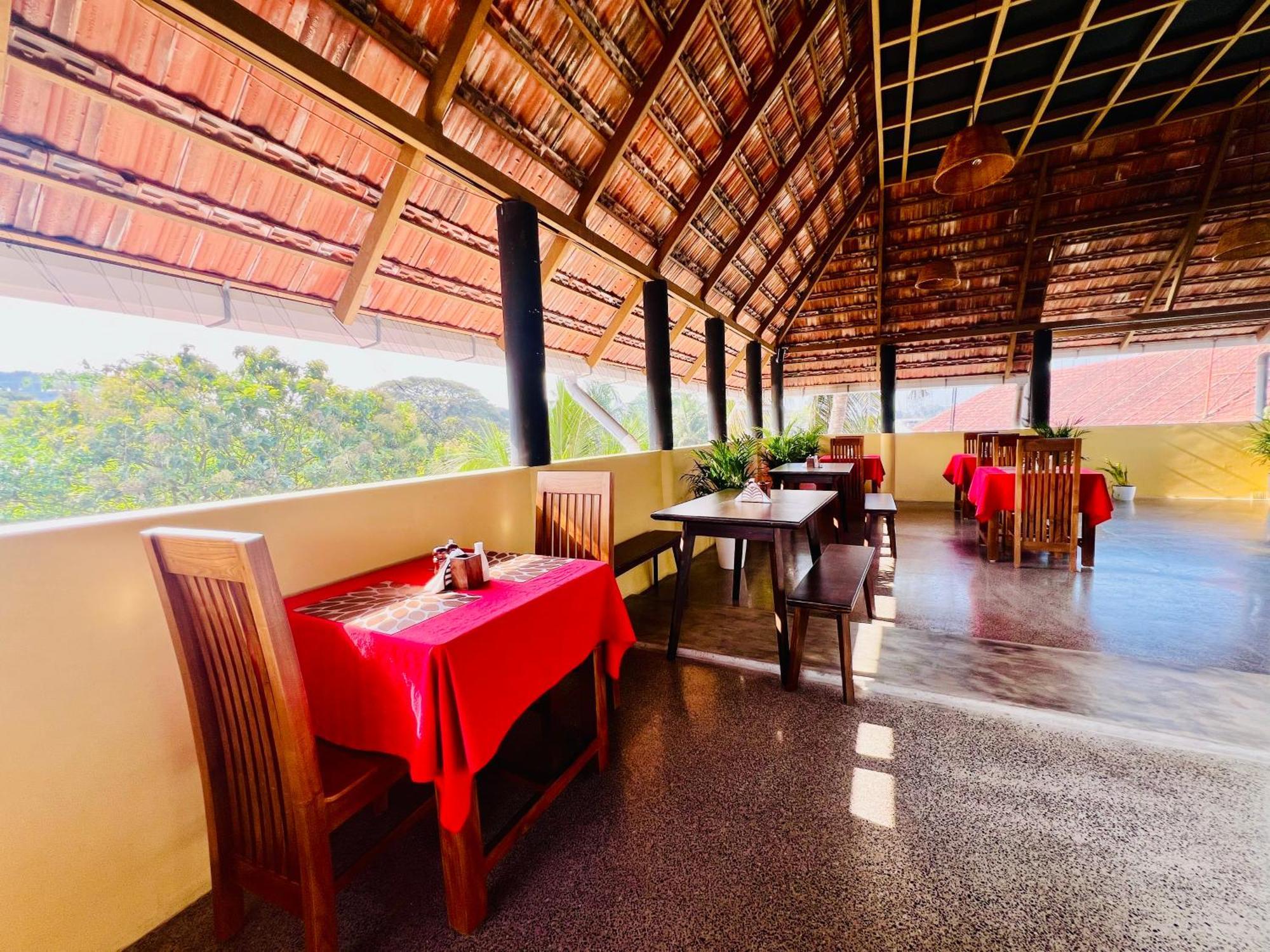 Seacoast Inn Fortkochi Fort Kochi Ngoại thất bức ảnh